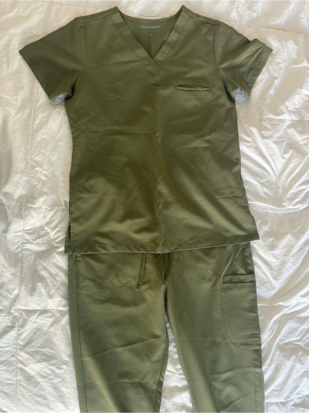 NWOT Mandala Olive Green Scrub Set - size XS V-Neck Top & size S Cargo Pants
